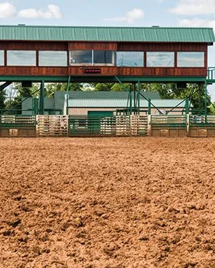 Bulls, Bands And Barrels: Justin Moore & Tyler Nance